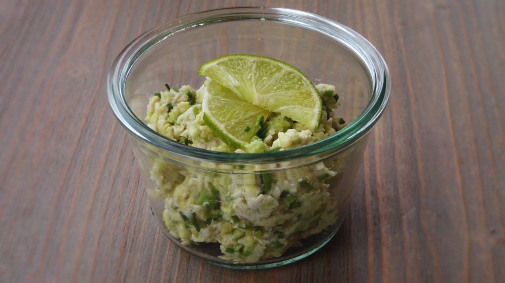 kippensalade met avocado
