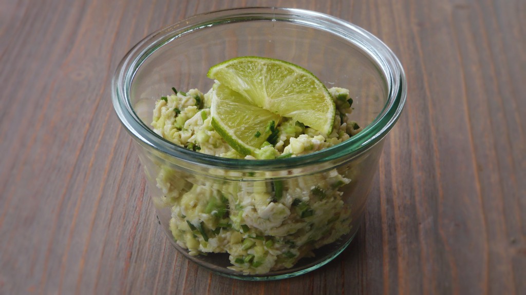 kippensalade met avocado