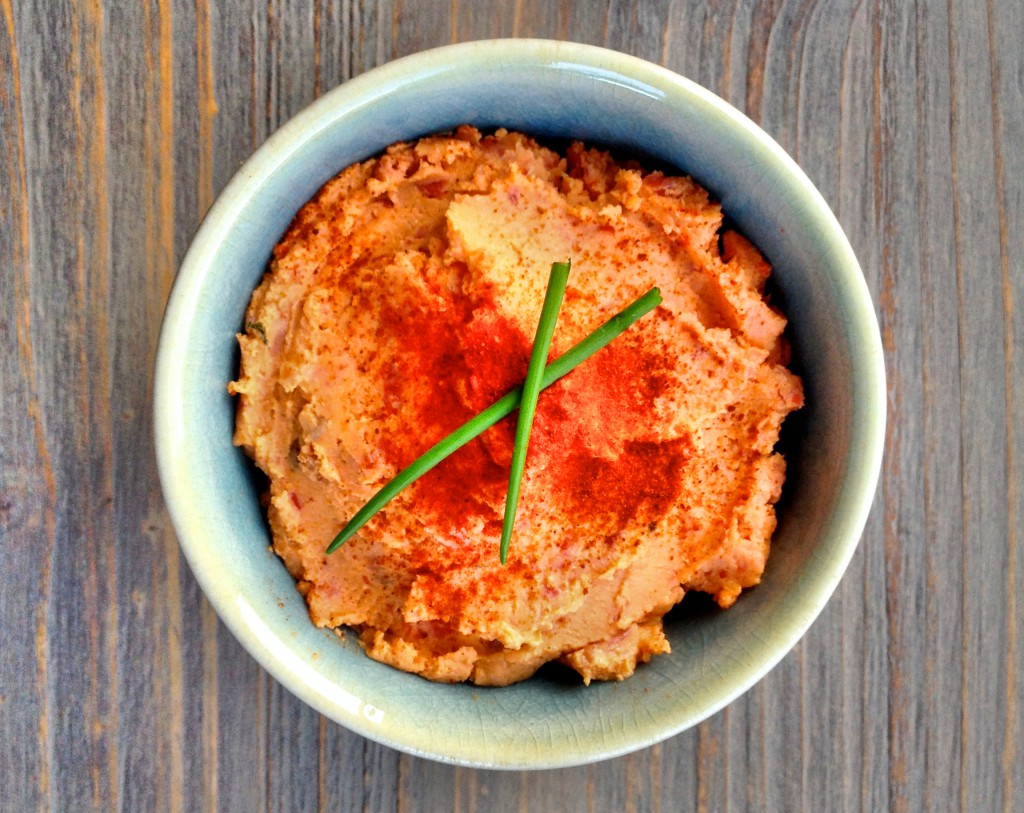 kruidenkaas met zongedroogde tomaten