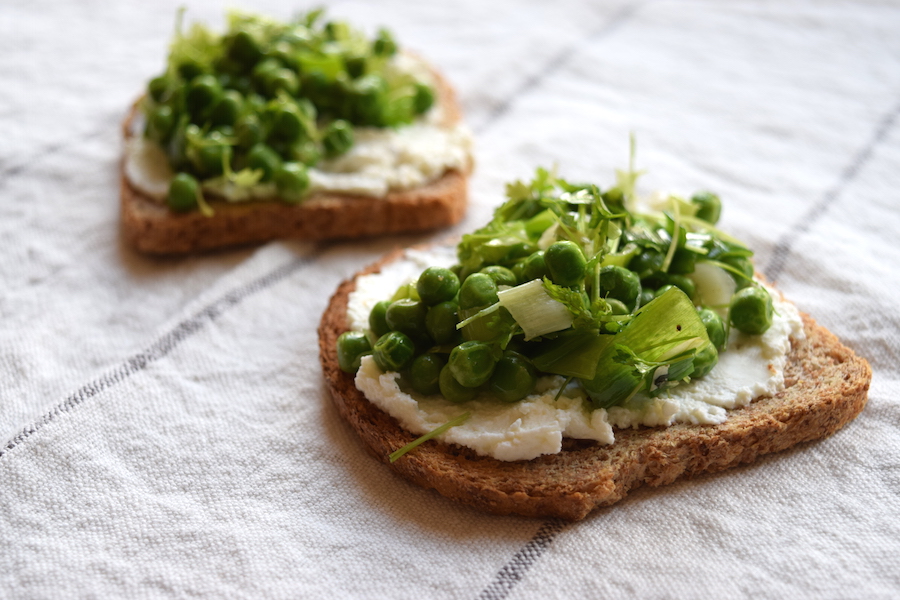 toast-ricotta-en-erwtjes